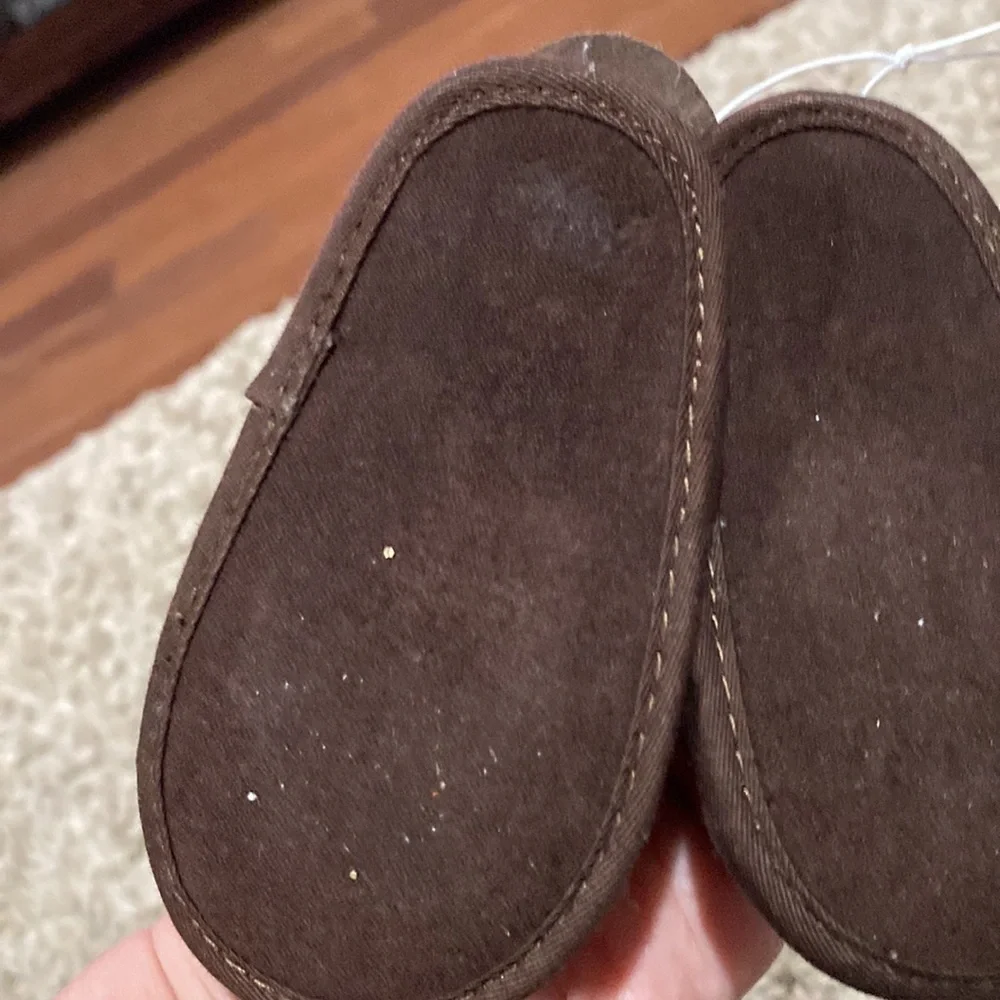 Nwt children place baby boys shoes size 3-6 mons